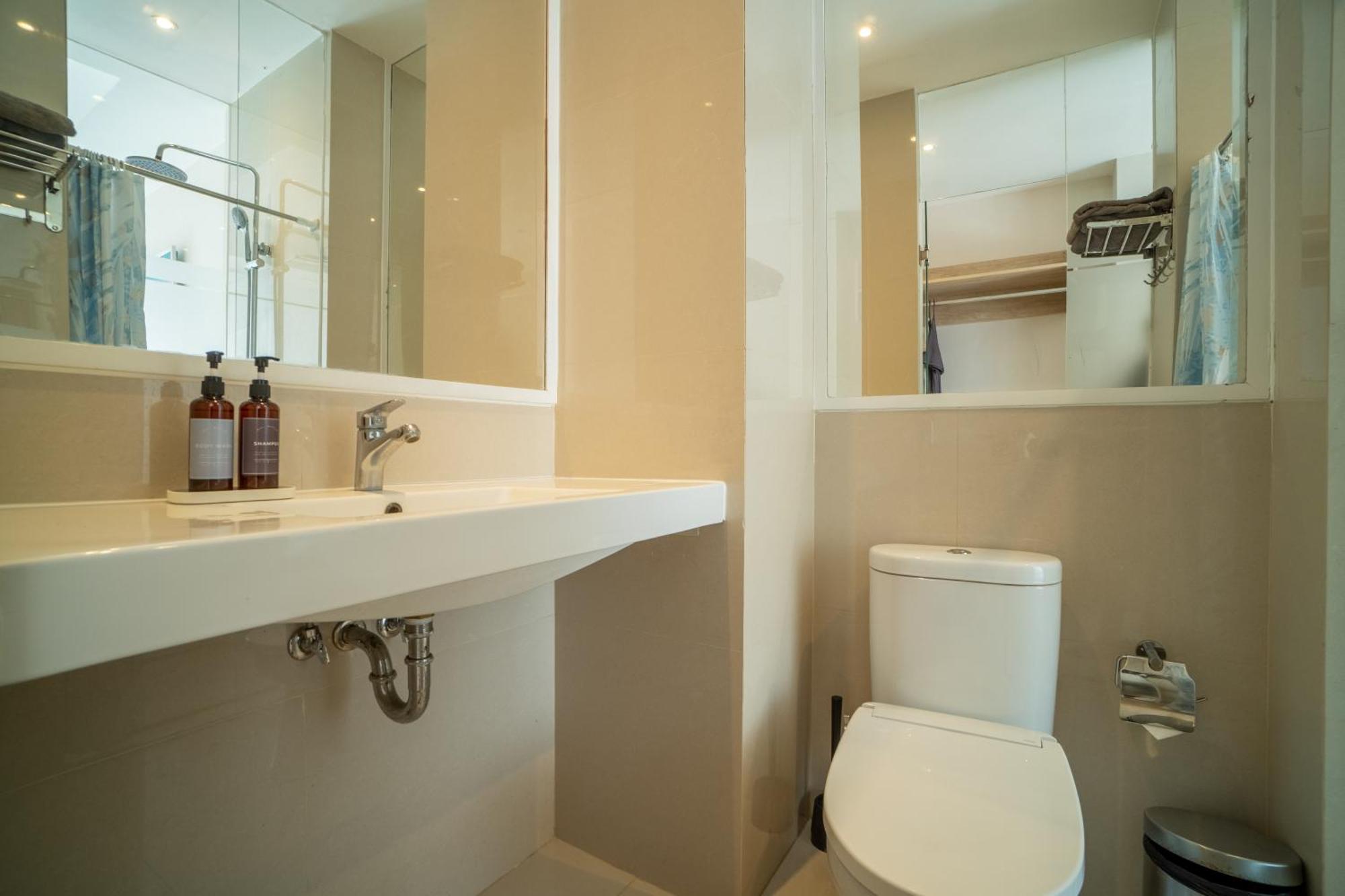 Bali Bustle Pararaton Coliving And Coworking Space Legian Zewnętrze zdjęcie
