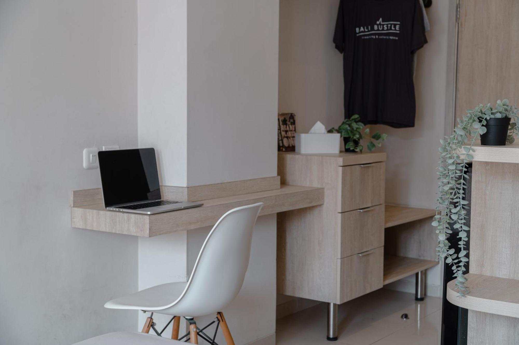 Bali Bustle Pararaton Coliving And Coworking Space Legian Zewnętrze zdjęcie