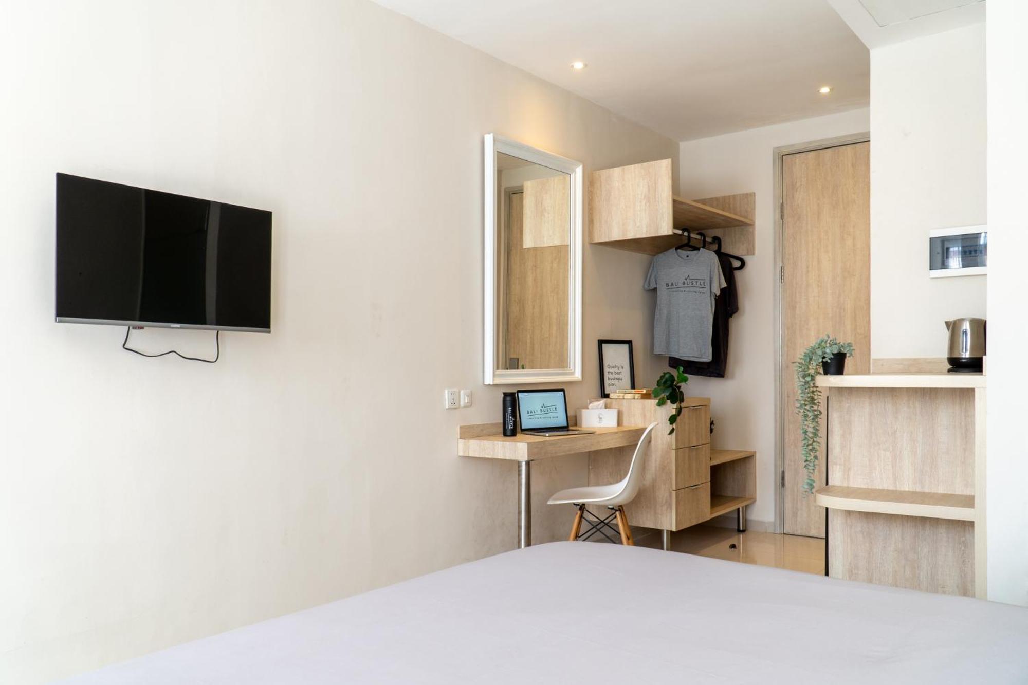 Bali Bustle Pararaton Coliving And Coworking Space Legian Zewnętrze zdjęcie