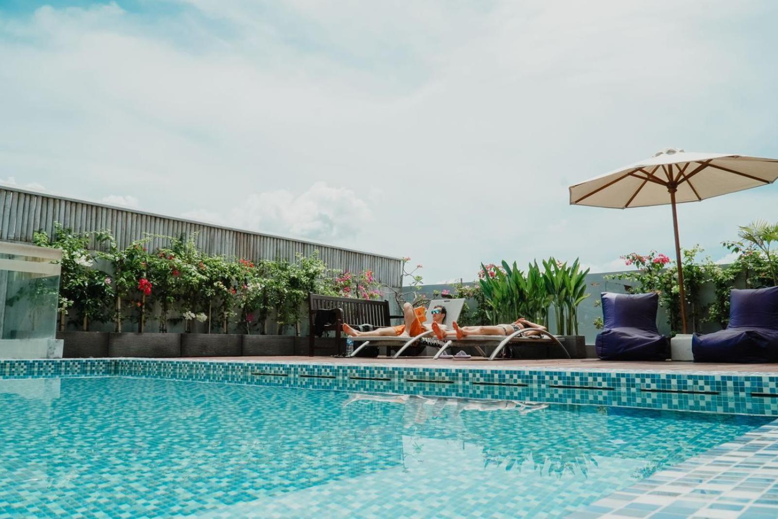 Bali Bustle Pararaton Coliving And Coworking Space Legian Zewnętrze zdjęcie